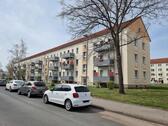 Foto - Helle 2-Raumwohnung - Balkon - Tageslichtbad mit Wanne - ideal für Singles oder Pärchen