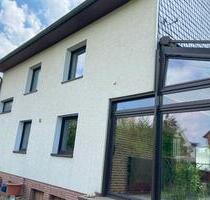 Freistehendes Einfamilienhaus mit Zweifamilienhaus-Charakter - Wunstorf
