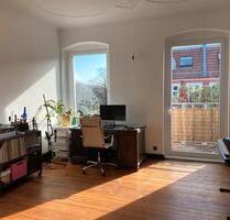 2-Zimmer Altbau + Balkon | ab 01.11. | 1.190 € all-in | THF - Berlin Neukölln