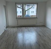 **Erdgeschosswohnung mit BALKON und Tageslichtbad**MIT NEUEN BODEN* - Löhne