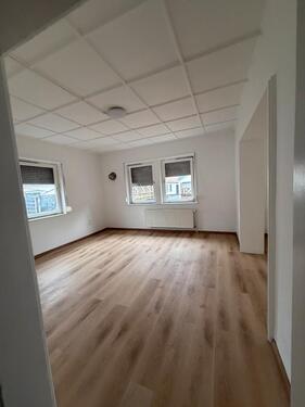 Foto - Haus mit Keller zur Miete - 800,00&nbsp;EUR Kaltmiete, ca.&nbsp; 96,00&nbsp;m&sup2;