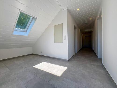 Foto - 4 Zimmer Dachgeschoßwohnung zum Kaufen in Dillenburg