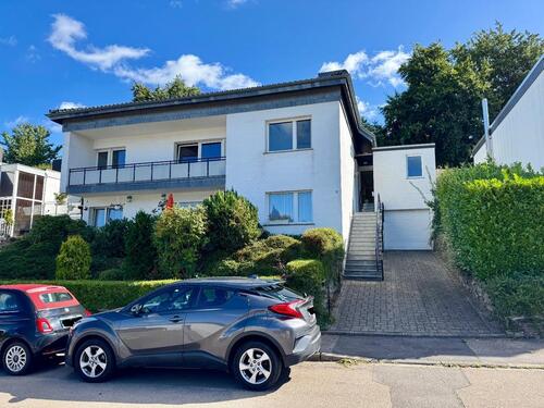 Foto - Einfamilienhaus mit Einliegerwohnung freistehend von PRIVAT