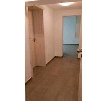 3,5 Zimmer Souterrainwohnung mit Wintergarten und Terrasse - Mannheim Rheinau