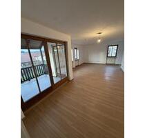 Helle 2-Zimmer-Wohnung mit Balkon - Bad Endorf