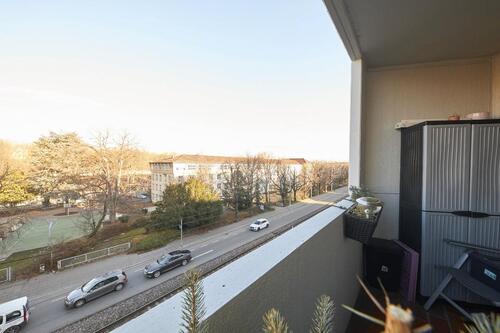 Foto - Zentral gelegene 2-Zi-Wohnung mit Balkon und Stellplatz