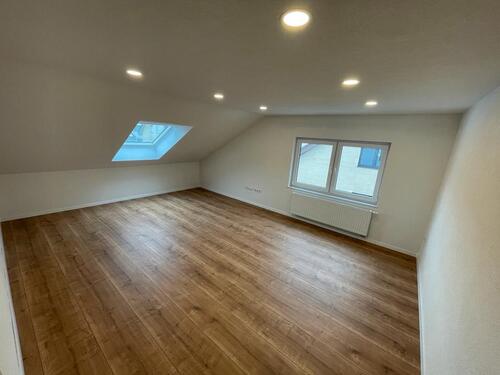 Foto - Sanierte + Große 3,5-Zimmer Wohnung mit Parkplatz - Aalen Zentrum