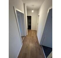 **Frisch Renoviert** Perfekt geschnittene 3-Zimmerwohnung MIT BALKON!!! - Minden Bölhorst