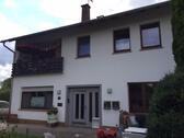 Foto - Wohnhaus mit Bungalow-Anbau: Wohnen, Vermieten oder Praxis