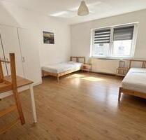 Sanierte möblierte 4,5 Zimmerwohnung 2 Bäder Einbauküche - Gelsenkirchen Rotthausen