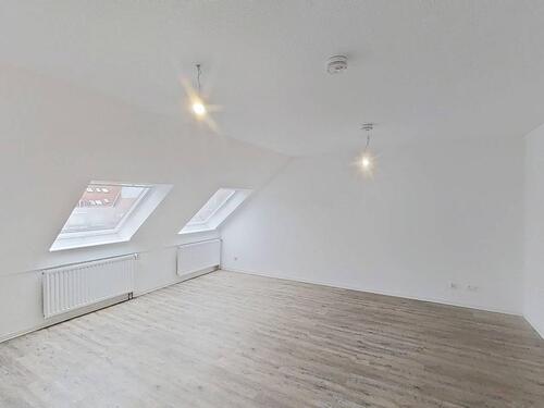 Foto - Geräumige 2-Zimmer-Dachgeschosswohnung mit Wannenbad in Paderborner Stadteil Dahl
