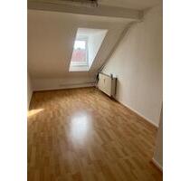 WG Zimmer ab sofort frei - 550,00&nbsp;EUR Kaltmiete, ca.&nbsp; 15,00&nbsp;m&sup2; in Frankfurt am Main (PLZ: 60528) Niederrad
