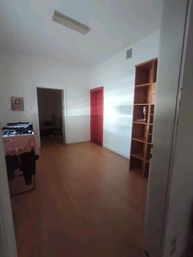 Foto - 5 Zimmer Wohnung Altbau - 1.350,00&nbsp;EUR Kaltmiete, ca.&nbsp; 90,00&nbsp;m&sup2;