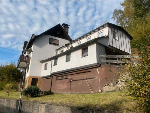Foto - 2 fam.haus in sinntaljossa - 243.000,00&nbsp;EUR Kaufpreis, ca.&nbsp; 213,00&nbsp;m&sup2;