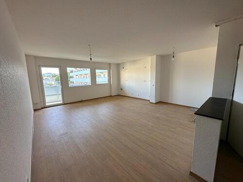 Foto - 3-Zimmer-Wohnung, offene Wohnküche, lichtdurchflutet, kernsaniert