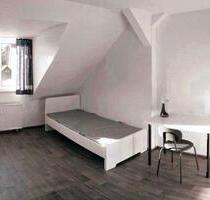 Studenten - Wohnungen - 250,00&nbsp;EUR Kaltmiete, ca.&nbsp; 15,00&nbsp;m&sup2; in Bernburg (Saale) (PLZ: 06406)