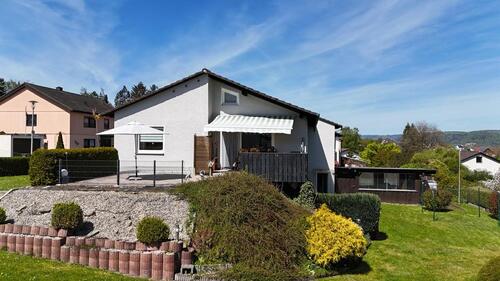 Foto - Einfamilienhaus mit toller Aussichtgroßer Garten