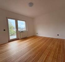 Erstbezug nach Modernisierung-charmante 3-Zimmer Wohnung Balkon - Bad Segeberg