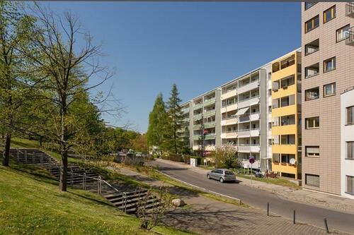 Foto - 3 Raum-Wohnung - Balkon mit Parkblick
