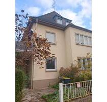 Wohnen mit Altrheinblick 6-Zimmer-Altbauwohnung in Ginsheim - Ginsheim-Gustavsburg