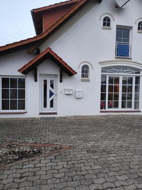 Foto - Geräumige Erdgeschosswohnung in ruhiger Lage