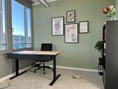 Foto - Möbliertes Private Office 'Compact' im neuesten Coworking Space mit Aussicht * All-In-Miete