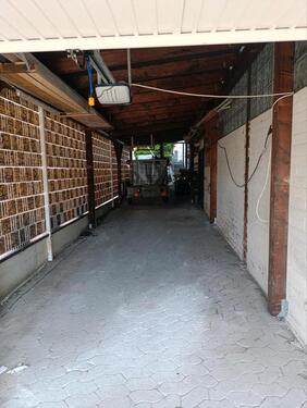 Foto - Große Doppelgarage (36m²) mit zwei Stellplätzen