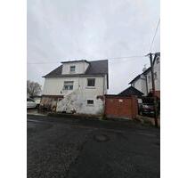 Ein Familien Haus zu verkaufen - 140.000,00&nbsp;EUR Kaufpreis, ca.&nbsp; 168,00&nbsp;m&sup2; in Borken (Hessen) (PLZ: 34582)