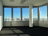Foto - Möbliertes Private Office 'Pro' (Eckbüro) im neuesten Coworking Space mit Aussicht * All-In-Miete