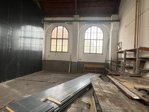 Foto - Kfz- Werkstatt, Hobbywerkstatt, Lagerhalle, Halle