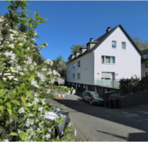 Helle 3-Zimmer-Dachgeschosswohnung - sofort Bezugsbereit - Solingen Central