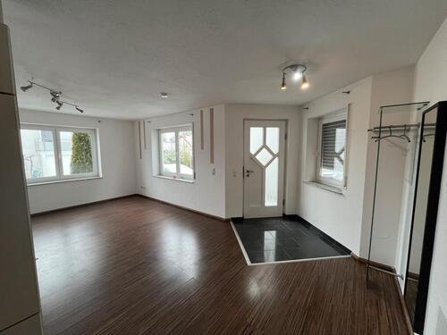 Foto - Attraktive 2-Zimmer-Wohnung mit Stellplatz zu vermieten