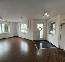 Attraktive 2-Zimmer-Wohnung mit Stellplatz zu vermieten - Eutingen im Gäu