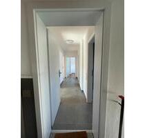 3 Zimmer Dachgeschoss Wohnung im idyllischen Solingen Burg