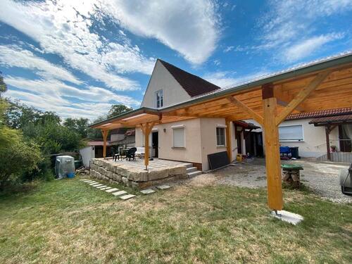 Foto - Einfamilienhaus zu vermieten - 1.050,00 EUR Kaltmiete,