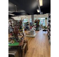 Verpachte Ladenfläche eigener Raum plus Fläche Hundefriseur - Ostfildern