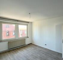Helle Modernisierte 2 Zimmer Wohnungen inkl. Küche im Mietpreis - Solingen