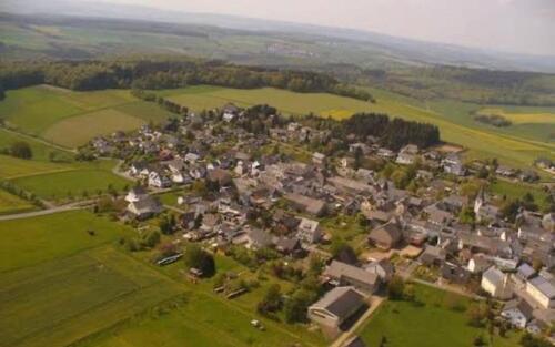 Foto - Kleines Haus in Rettert zu vermieten 2,5 ZKBGarten