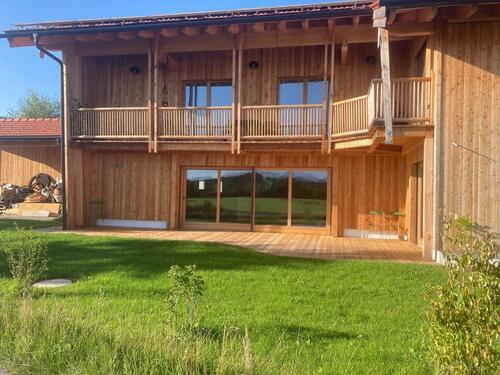 Foto - Hochwertige 2 Zimmer Gartenwohnung Holzhaus m. Bergblick