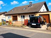 Foto - Einfamilien-Mehrgenerationshaus in Burghaun