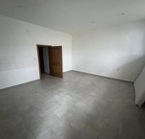 Rheienmittelhaus - 1.350,00 EUR Kaltmiete, in Röfingen (PLZ: 89365)