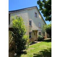 Haus zu vermieten Altbau - 999,00 EUR Kaltmiete, in Korschenbroich (PLZ: 41352)