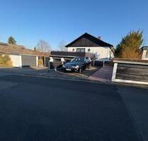 Haus, Wohnhaus, Einfamilienhaus mit großer Einliegerwohnung - Kreuzwertheim