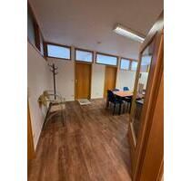 Büroräume zu vermieten - 1.300,00&nbsp;EUR Kaltmiete, ca.&nbsp; 150,00&nbsp;m&sup2; in Bielefeld (PLZ: 33647) Brackwede