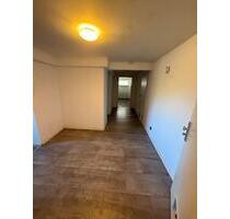 2ZKB in ruhiger Lage - 875,00&nbsp;EUR Kaltmiete, ca.&nbsp; 95,00&nbsp;m&sup2; in Betzdorf (PLZ: 57518)