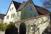 Foto - Histor. Wohnhaus mit Nebengebäuden - ehem. landwirtsch. Anwesen