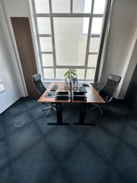 Foto - kreativer Workspace mit vielen Plätzen - All-in-Miete