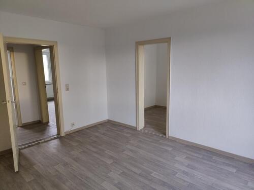 Foto - Renovierte 3 Zimmer + Küche + Bad + Flur in 39397 Schwanebeck KM 320,00 €