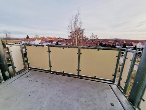 Foto - 3 Zimmer Wohnung mit Bakon KücheBadFlur + Keller und Stellplatz