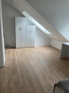 Foto - 1 Zimmer Dachgeschoßwohnung zur Miete in Mainz